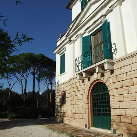 Casa vacanze Pleasant Holiday In With Garden
