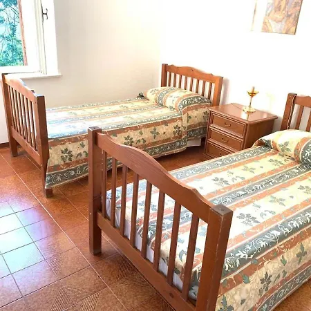 Pleasant Holiday In With Garden Casa vacanze Treia